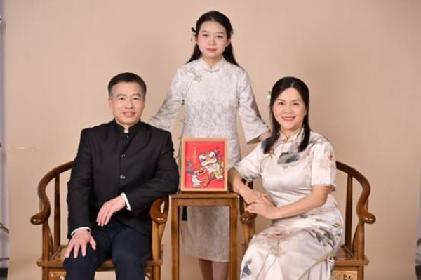 李春香一家